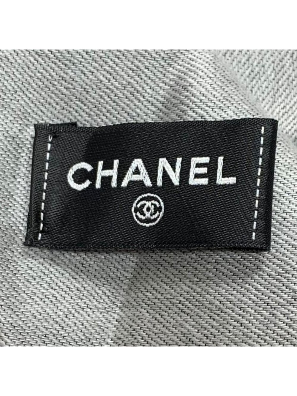 Chanel Coco Large Stole Black Gray - Picture 7 of 9